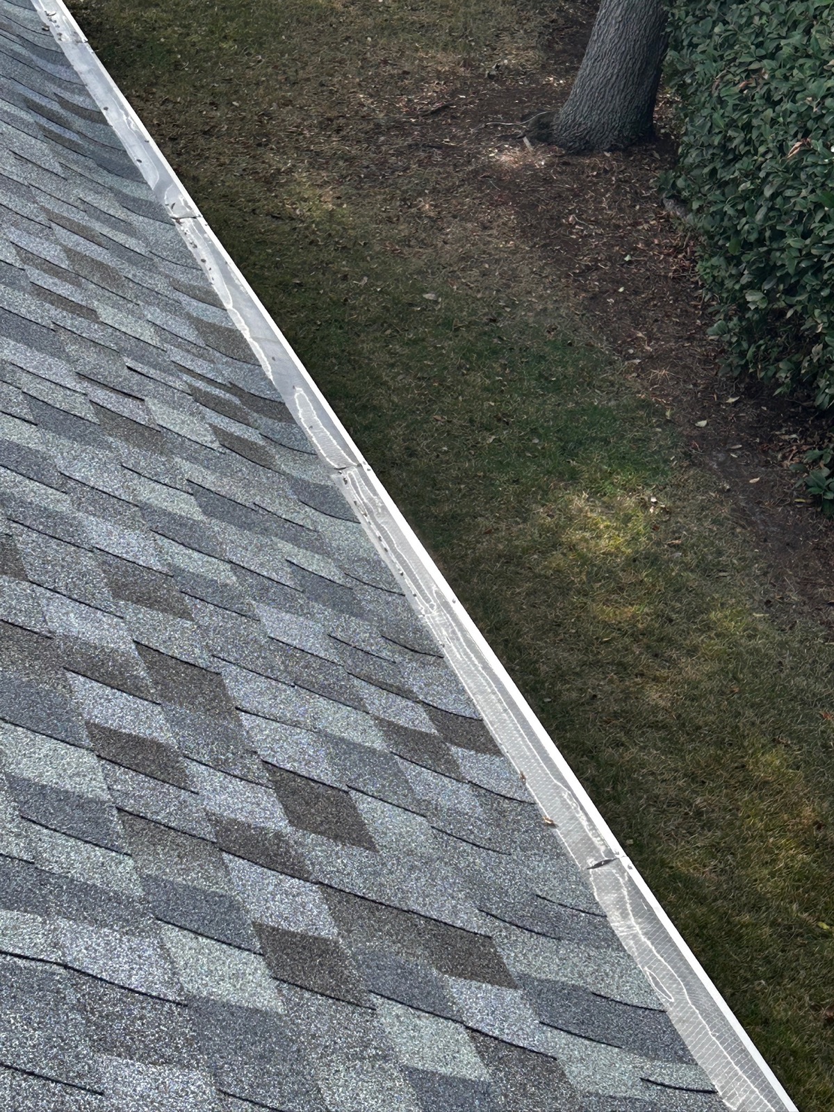 Seamless gutter and downspout on a Central Florida home by Gutter Mule